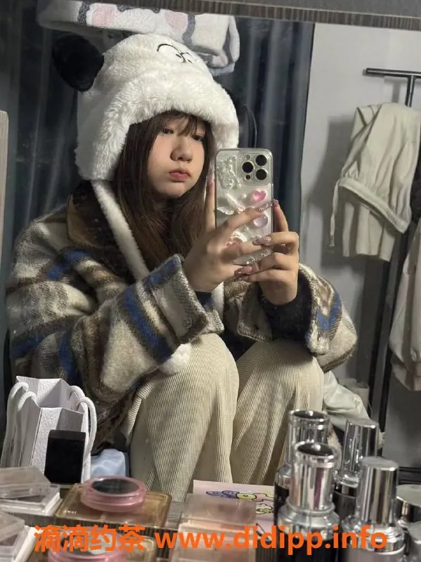 上海上门服务-普陀18岁嫩妹杨鹿，168cm 36C特价服务！