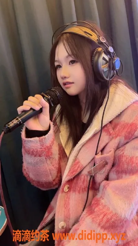 上海上门服务-普陀18岁嫩妹杨鹿，168cm 36C特价服务！