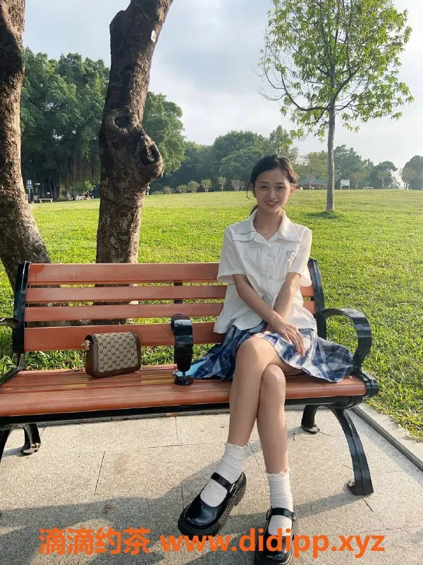 深圳楼凤资源信息,宝安喜宝，160cm，46KG，19岁可接受高端服务