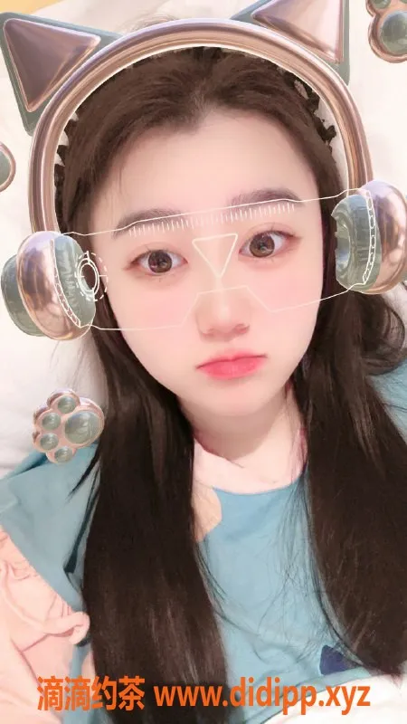 成都楼凤-小知雪，仁和春天微胖御姐，约600P体验