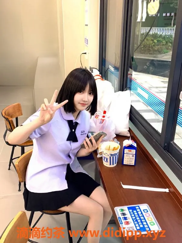 北京楼凤-国贸巧克力嫩妹，内衣批发20Z起