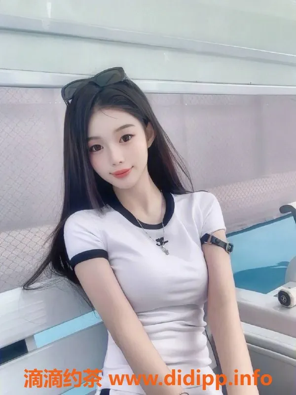 深圳楼凤-南山嫩妹一菲，舌吻体验仅P1200起