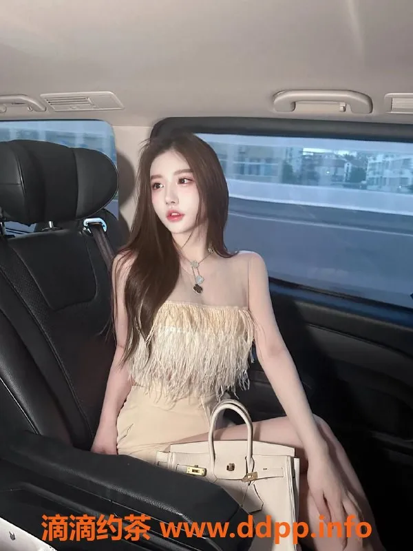 杭州上门服务-都市女孩白甜，167cm 46kg，尽享情趣服务