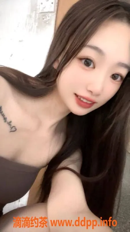 成都楼凤-成都新人珊珊，19岁160cm，85斤，服务多多