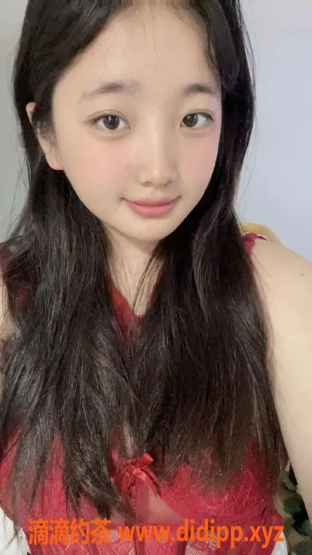 成都楼凤-成都多多，身高160，微坦巨乳，400元全套服务