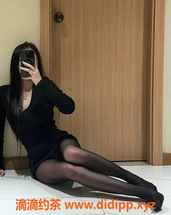 上海楼凤-普陀可可，160CM C罩杯，1200元享受激情服务