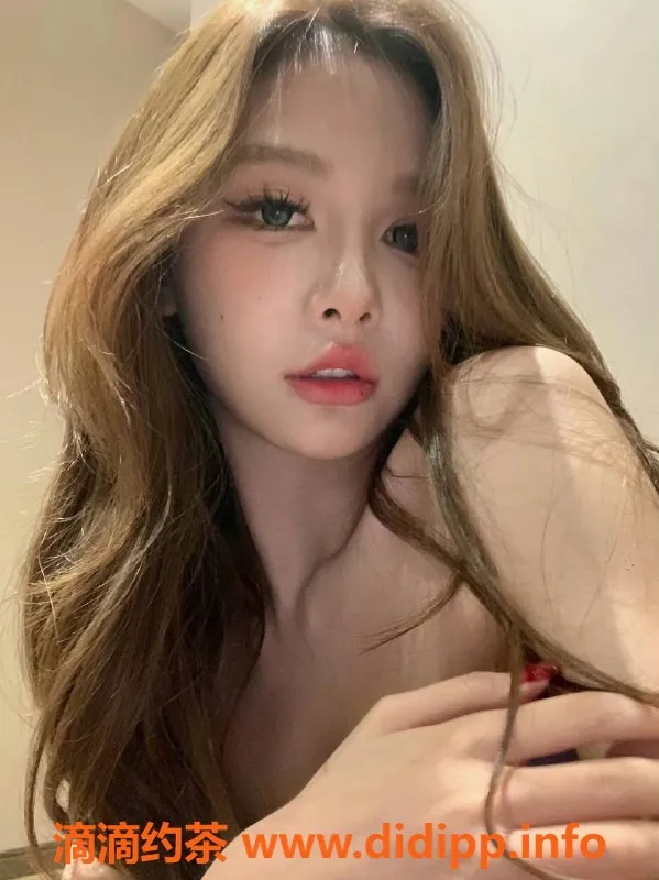 北京楼凤-三里屯嫩妹内衣卖家，玩偶姐姐等你来撩！