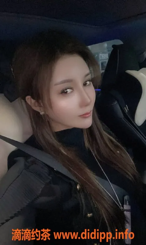 南京楼凤-栖霞E奶御姐，800元尽享热情服务