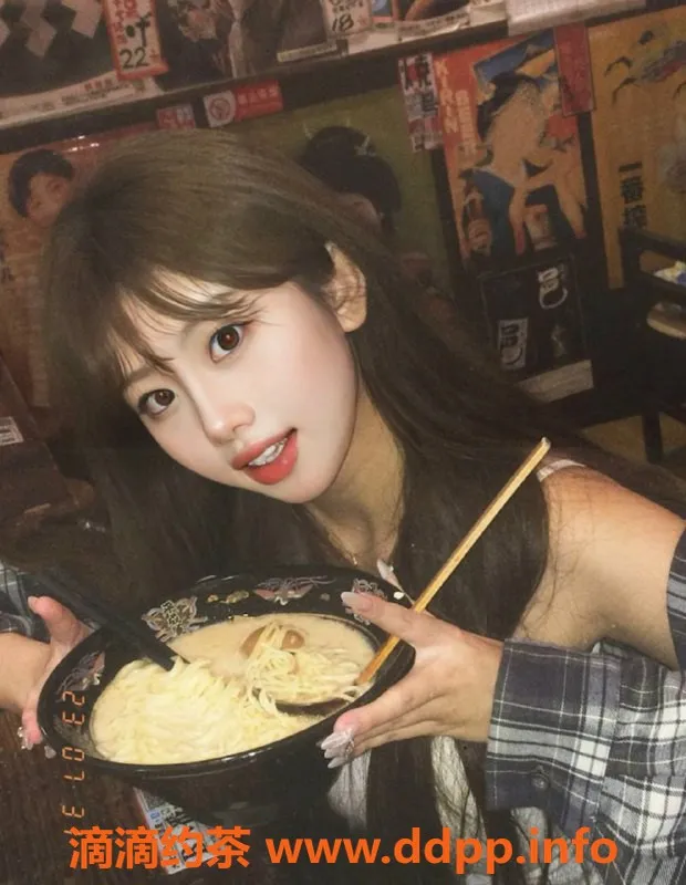 北京楼凤-世贸天阶嫩妹小豆子，内衣批发超值15Z起