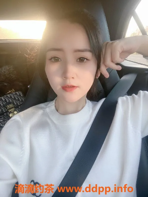 深圳楼凤-福田馨馨，162cm C罩杯，消费800p起