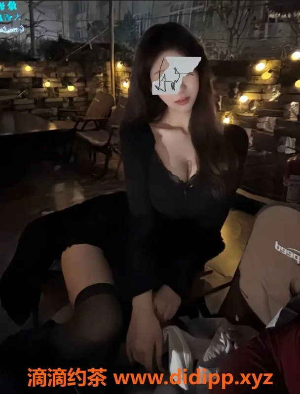 成都楼凤资源信息,武侯区21岁娇嫩妹子“椰子”，身高172，超值服务等你体验