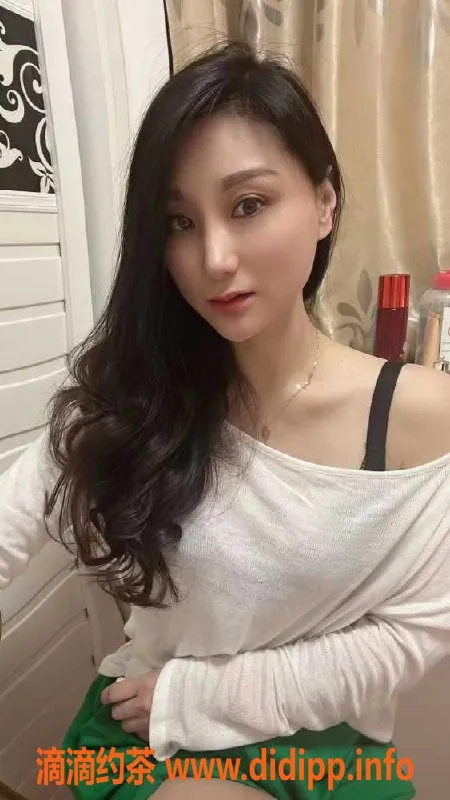 广州楼凤-广州白云98莎莎，26岁163cm，400元茶水服务