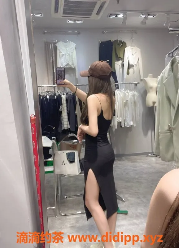 广州楼凤-天河苏沁，超值服务，课费1000p起