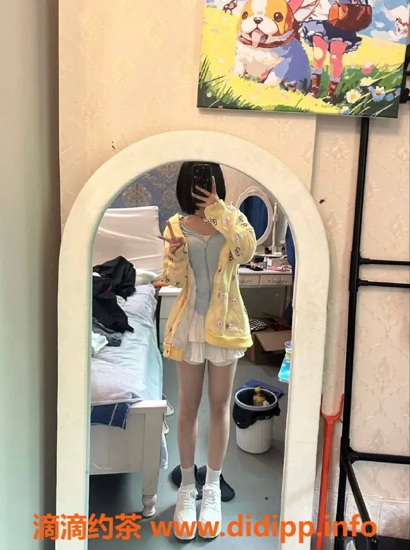 成都楼凤-成华区嫩妹沐兮，价格亲民，女友车体验不容错过！