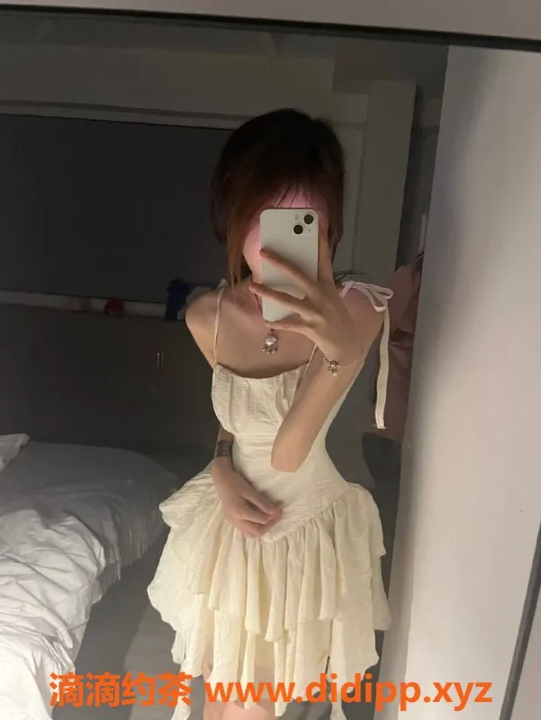 深圳楼凤-宝安小陈，完美身材等你来体验！