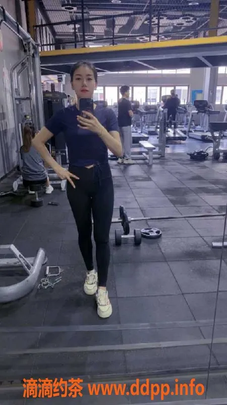 广州楼凤-广州白云24岁瘦人真连，胸围36C，服务超值