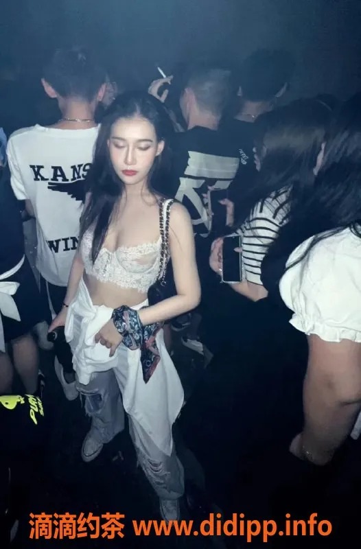 杭州楼凤-杭州缪缪老师 SM高端体验 168/49kg