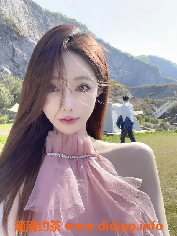 上海楼凤-上海小六六，22岁，168cm天然C，94斤甜美大长腿