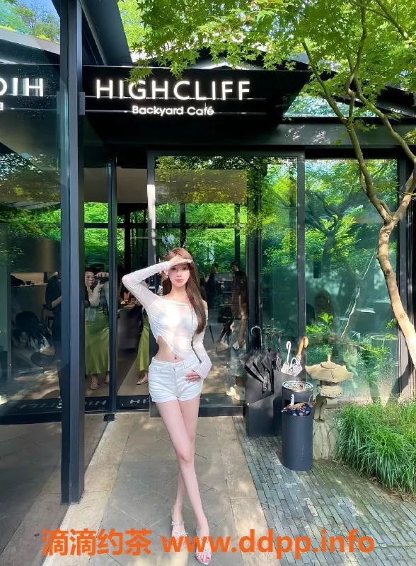 上海楼凤-上海小六六，22岁，168cm天然C，94斤甜美大长腿