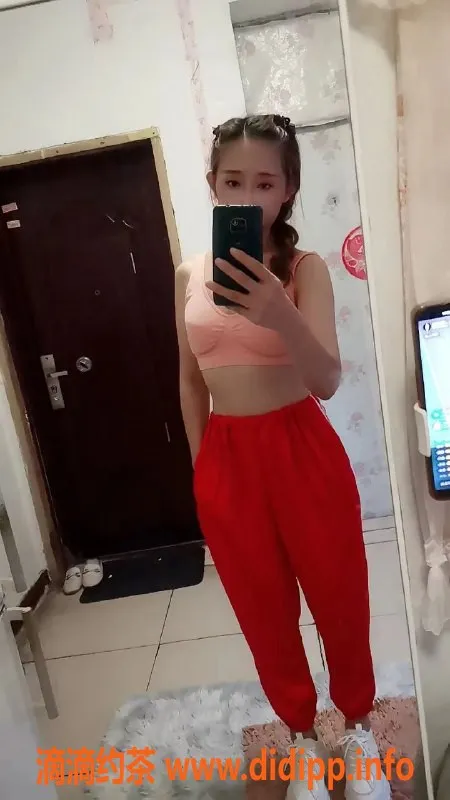 南京楼凤-鼓楼恩恩，800p高端体验，客服好评如潮