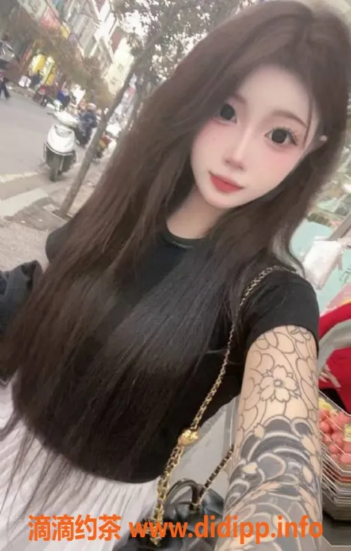 南京楼凤资源信息,雨花嫩妹嘉嘉，大胸丰满刚下海，服务超赞