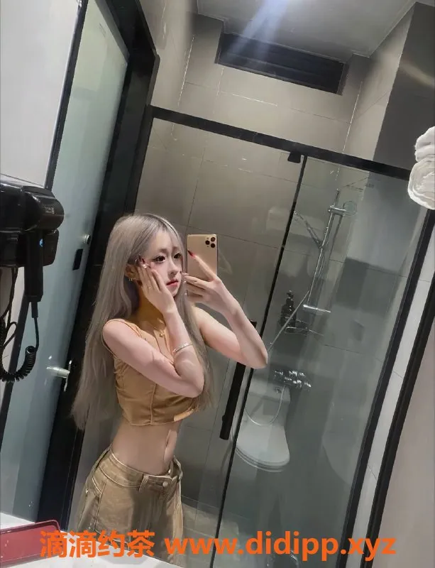 成都楼凤-武侯区17岁可爱妹子，身高165，90斤乖巧服务