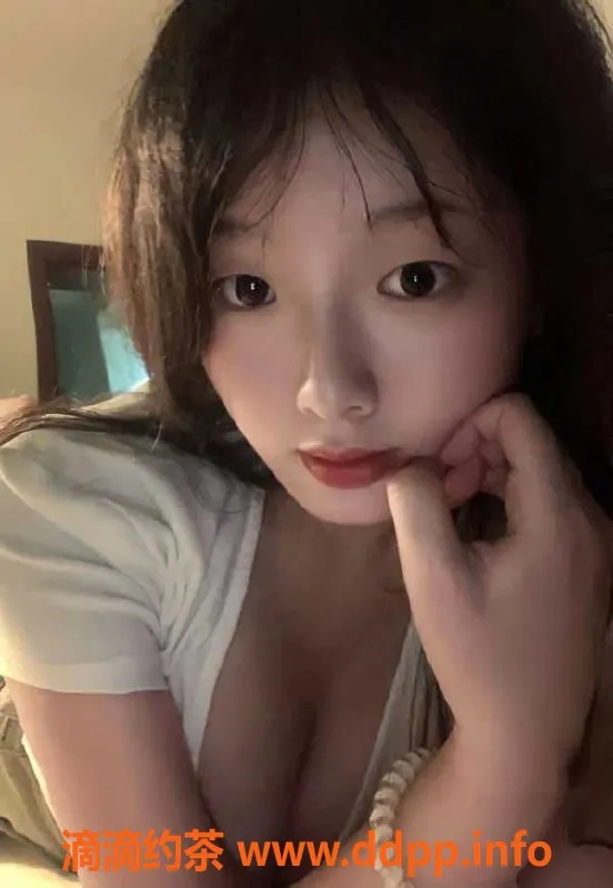 广州楼凤资源信息,天河甜妹cc，23岁，165cm，36D陪伴服务