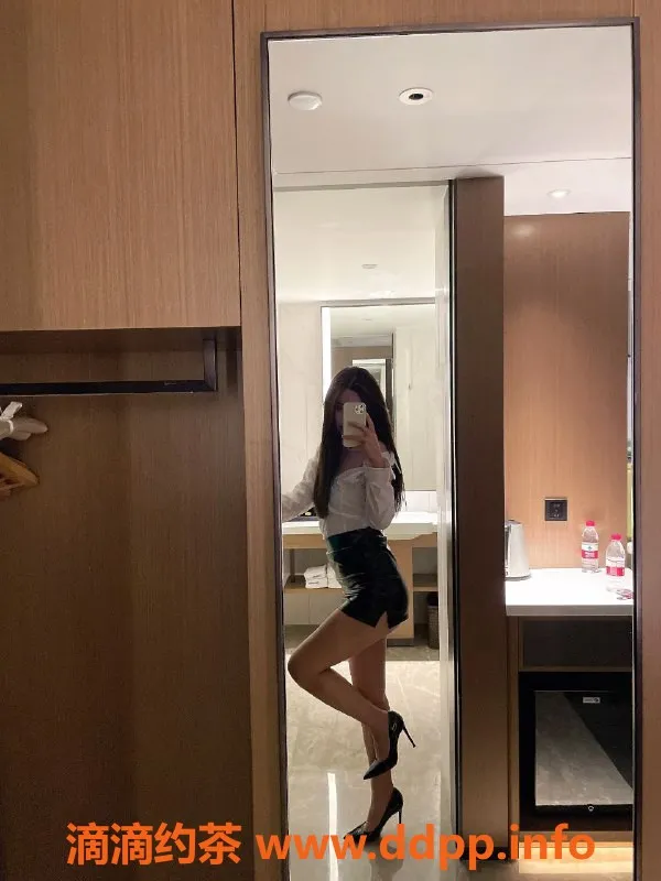 深圳楼凤-宝安御姐美娟，超值千元服务，热情舌吻体验！