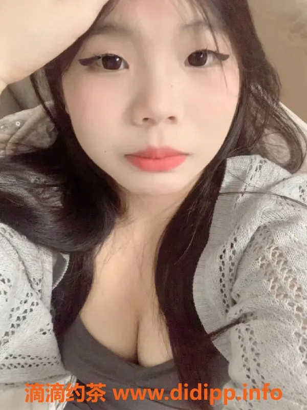 成都楼凤-武侯区可儿，160身高103斤，超萌女友感陪玩