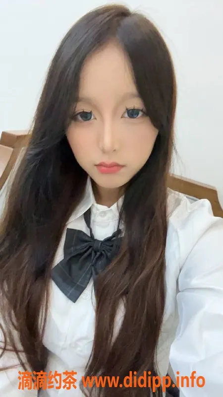 成都楼凤-成都市大雷，164cm巨乳新人，体验只需600元