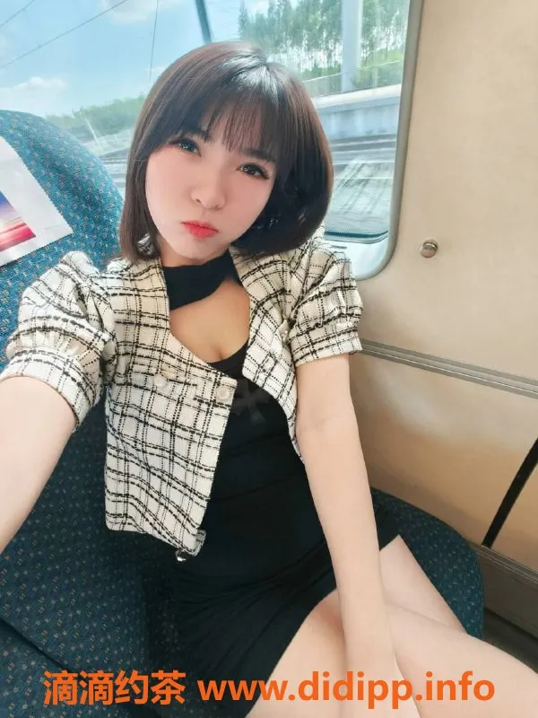 厦门楼凤-思明小依，94年服务系，包时600，包夜2200