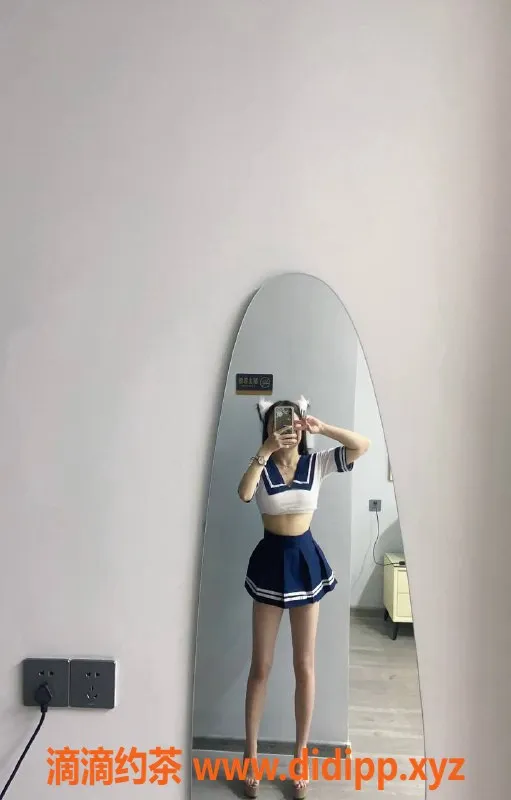 成都spa会所-金牛区26岁少妇诗诗，158cm、85斤，500元/60分钟服务