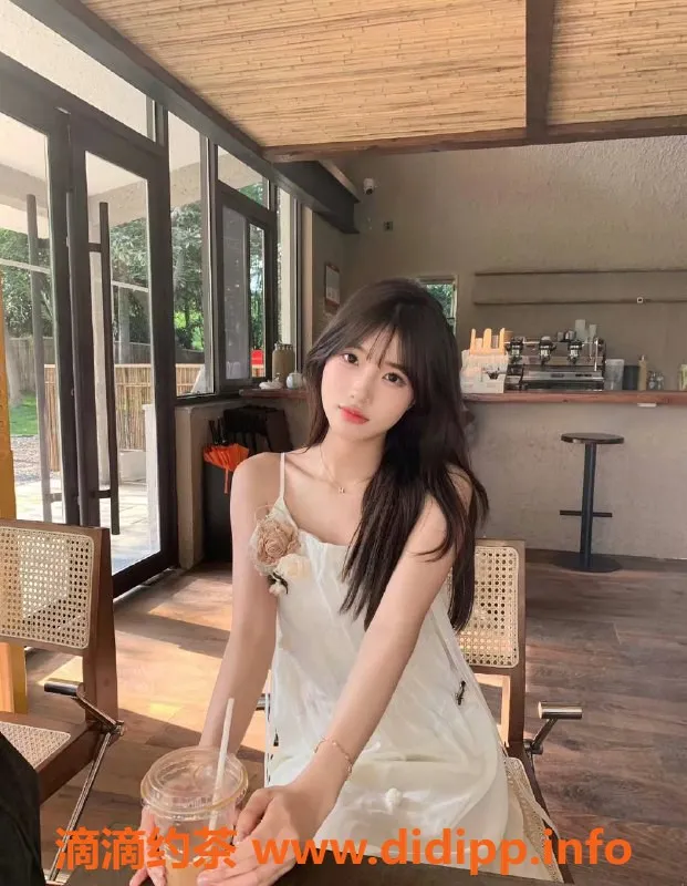 杭州上门服务-杭州粥粥🎟 20岁165cm C罩杯，服务热情