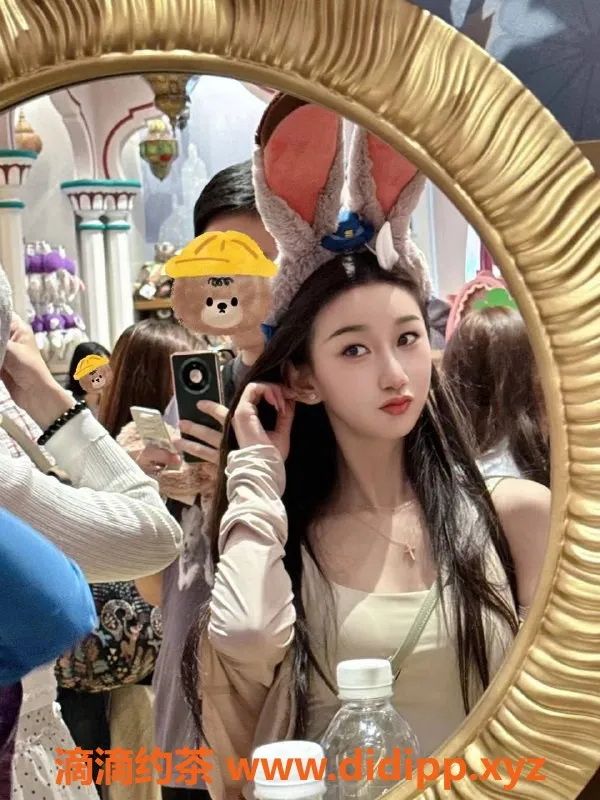 北京楼凤-果小果嫩妹内衣，批发20z起，青年路可提