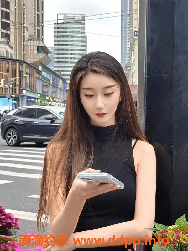 北京楼凤-果小果嫩妹内衣，批发20z起，青年路可提