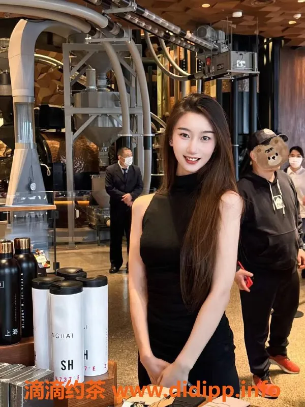 北京楼凤-果小果嫩妹内衣，批发20z起，青年路可提