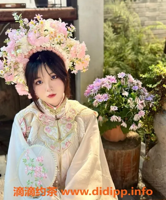 成都楼凤资源信息,武侯区小宁，18岁嫩妹，身高160，600元/50分钟