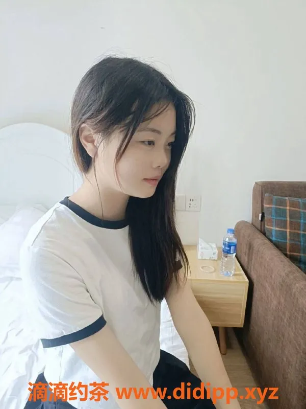 成都楼凤-成华区纯纯小妹沐夕，170cm大长腿，超高爱爱体验