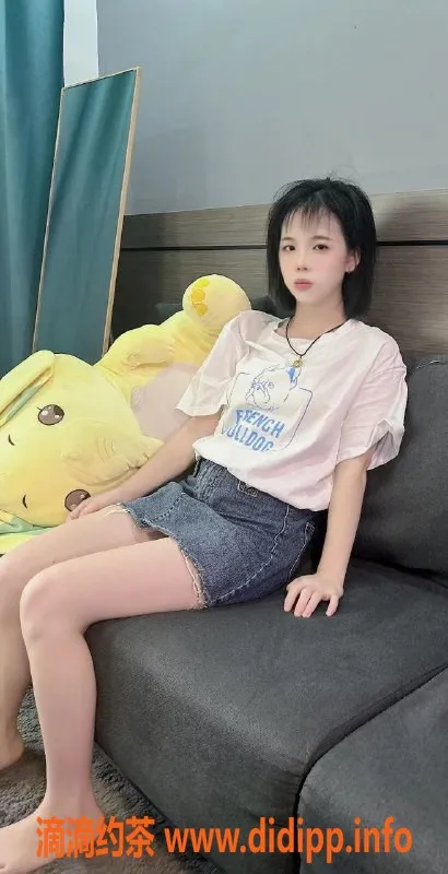 上海楼凤-闵行小萝莉兮颜，苗条身材，700P/40min