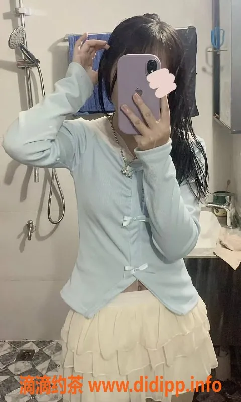 上海楼凤-静安小小：34B嫩妹 45KG制服服务