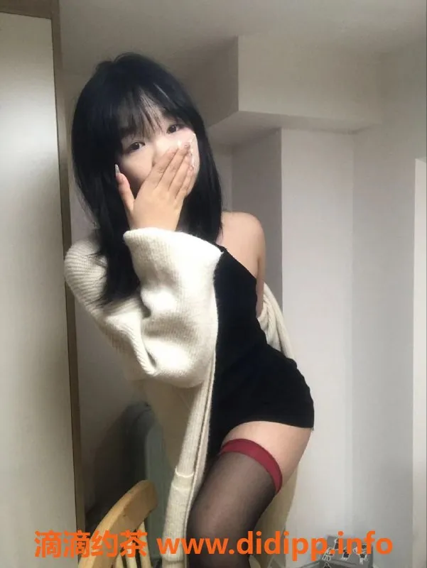 成都上门服务-成都玲儿，18岁嫩妹，身高160，600元上门服务