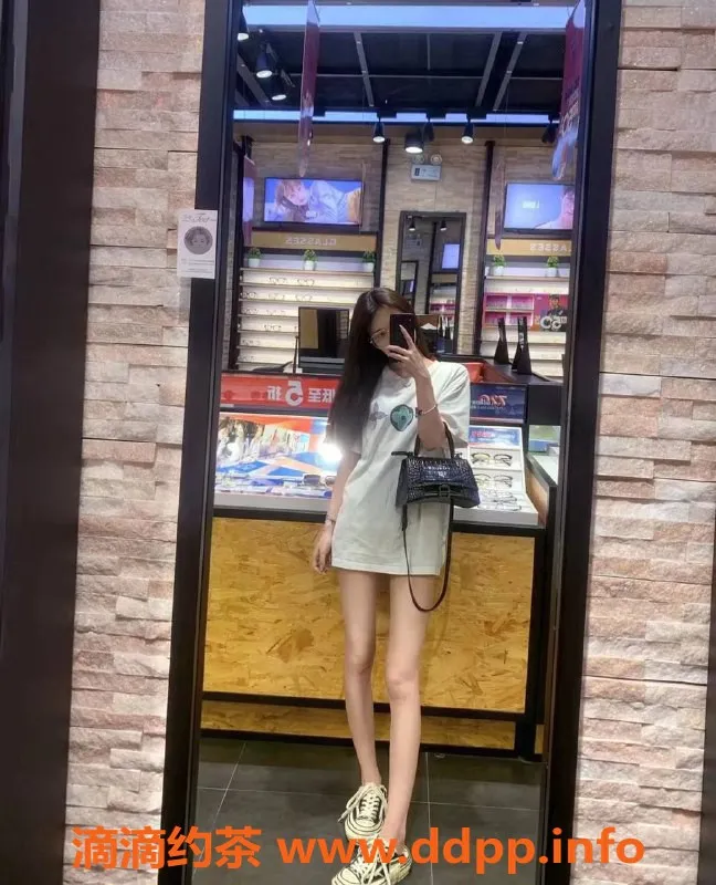 深圳楼凤资源信息,深圳宝安小宝宝，165身高，45体重，2000元起