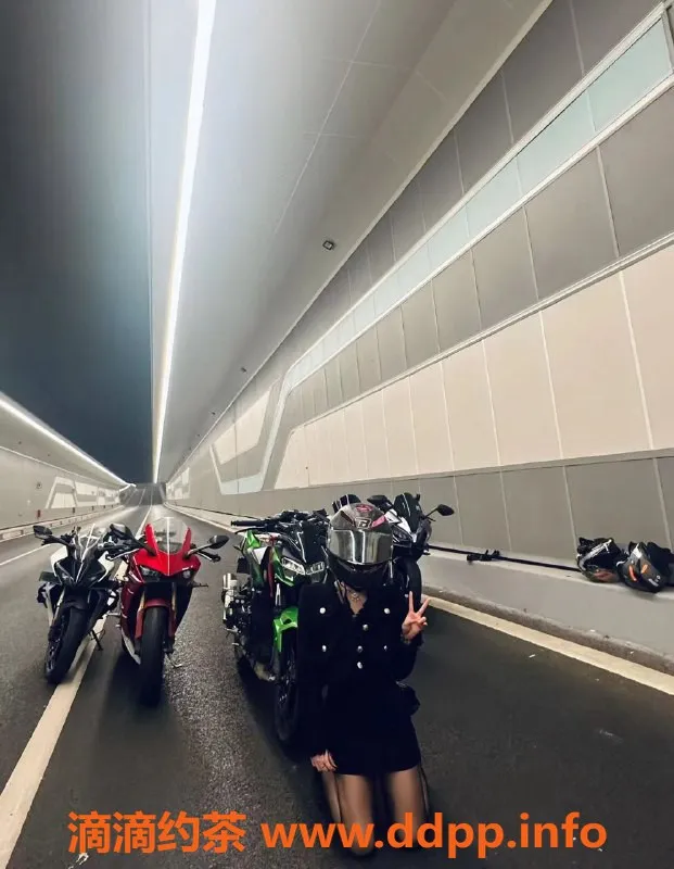 成都楼凤资源信息,成华区嫩妹沐兮，160cm/95斤，600元/50分钟