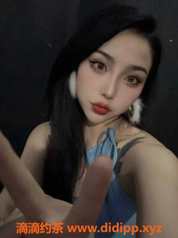 广州楼凤-天河刚下海小娴，23岁兼职佳丽