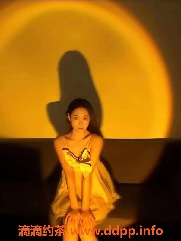 成都楼凤-成都嫩妹柠檬，23岁160cm，心动体验等你来享受