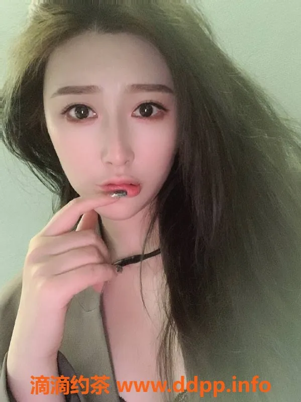 杭州楼凤-上城适中身材的她，服务超赞！