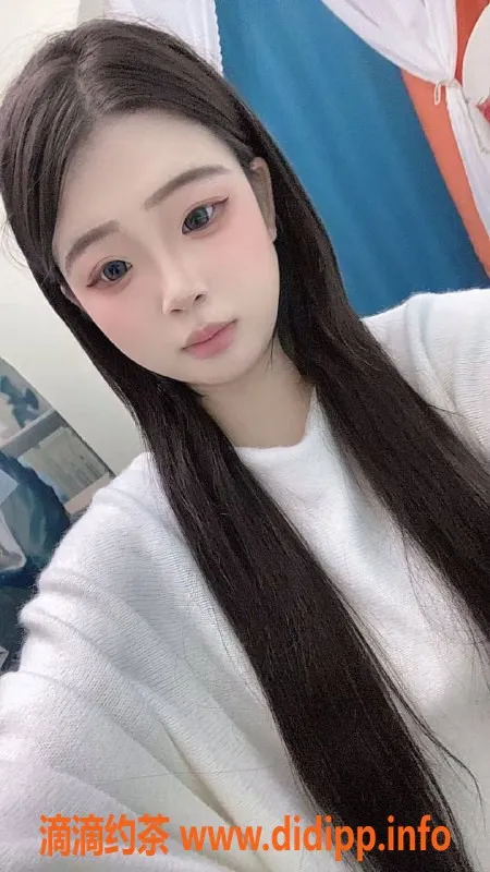 南京楼凤资源信息,雨花嫩妹嫣然，500P超值舌吻服务