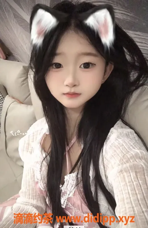 成都楼凤资源信息,成华区小晚晚，17岁童颜巨乳，身材极佳，90斤超逊女