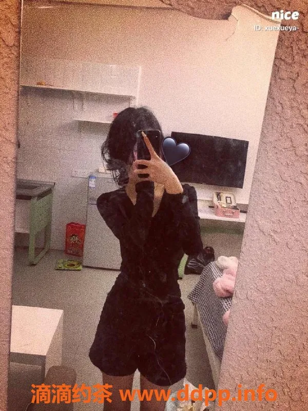 成都楼凤-成华区小晚晚，17岁童颜巨乳，身材极佳，90斤超逊女