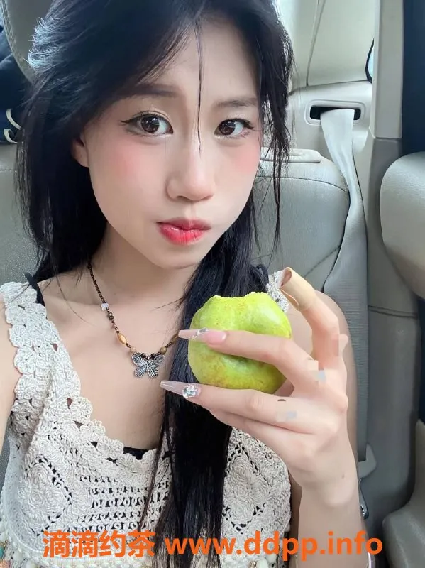 深圳楼凤-福田樱樱子，舌吻制服服务，1000p起